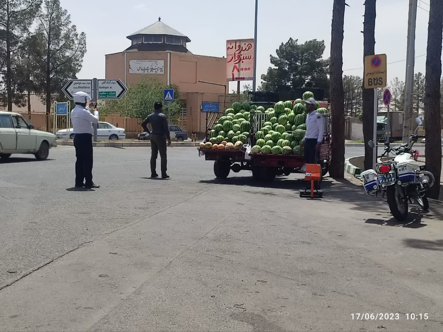 ابلاغ اخطاریه به میوه فروشان سطح شهر