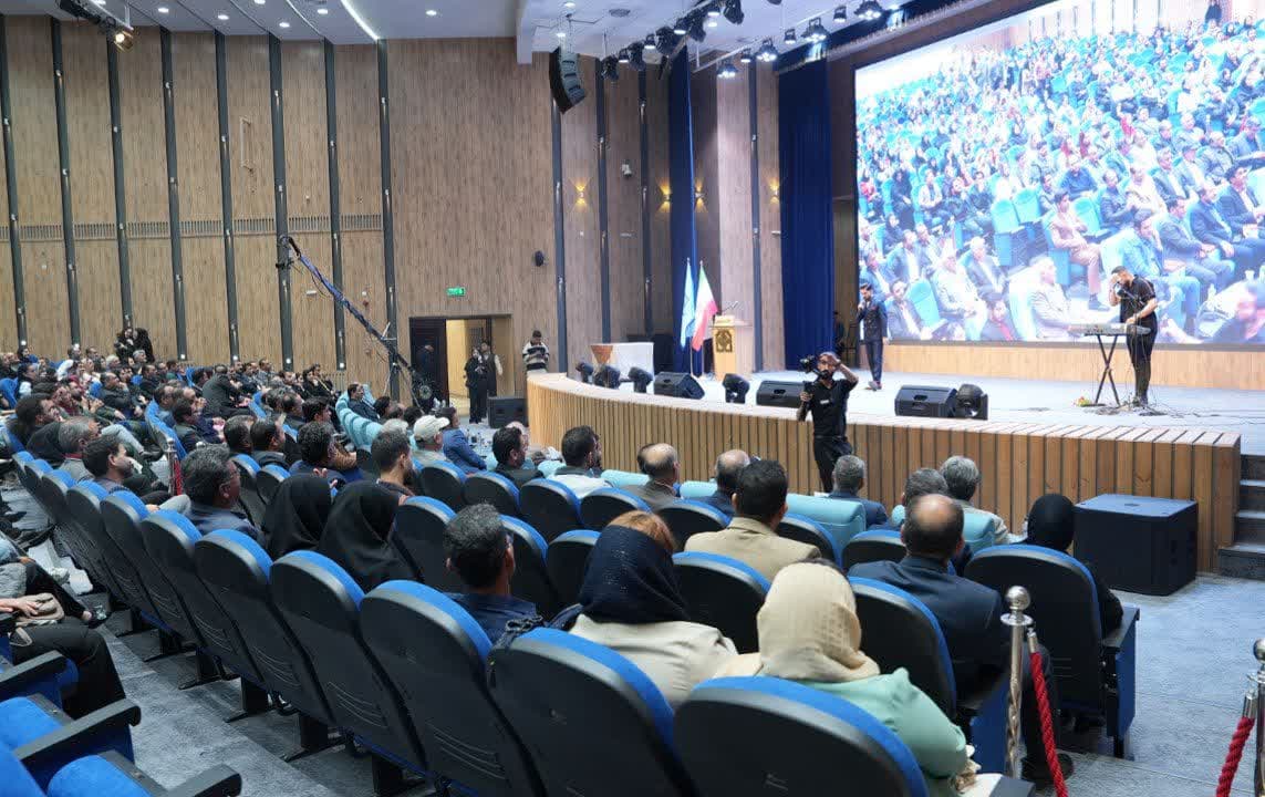 تجلیل از کارگران نمونه شهرستان سبزوار