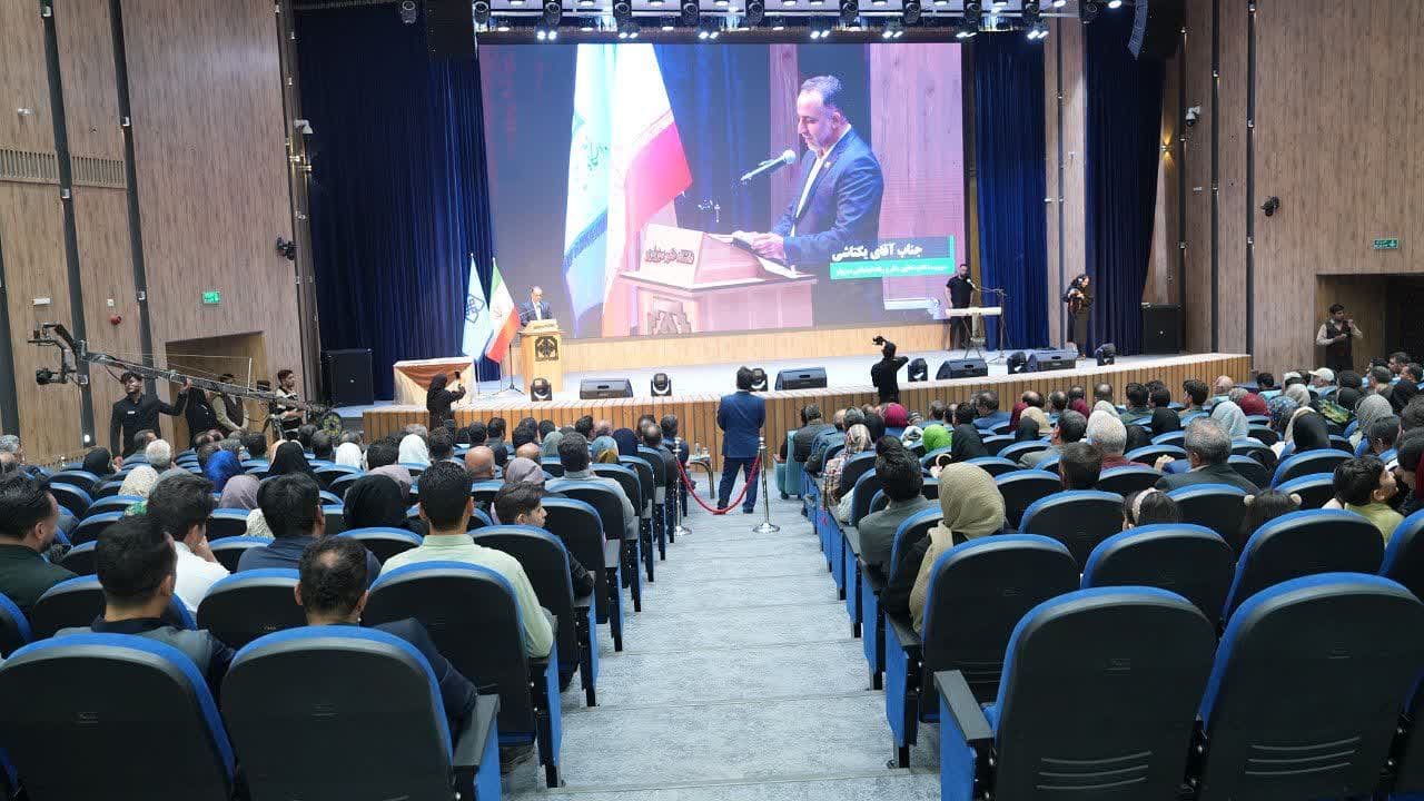 تجلیل از کارگران نمونه شهرستان سبزوار