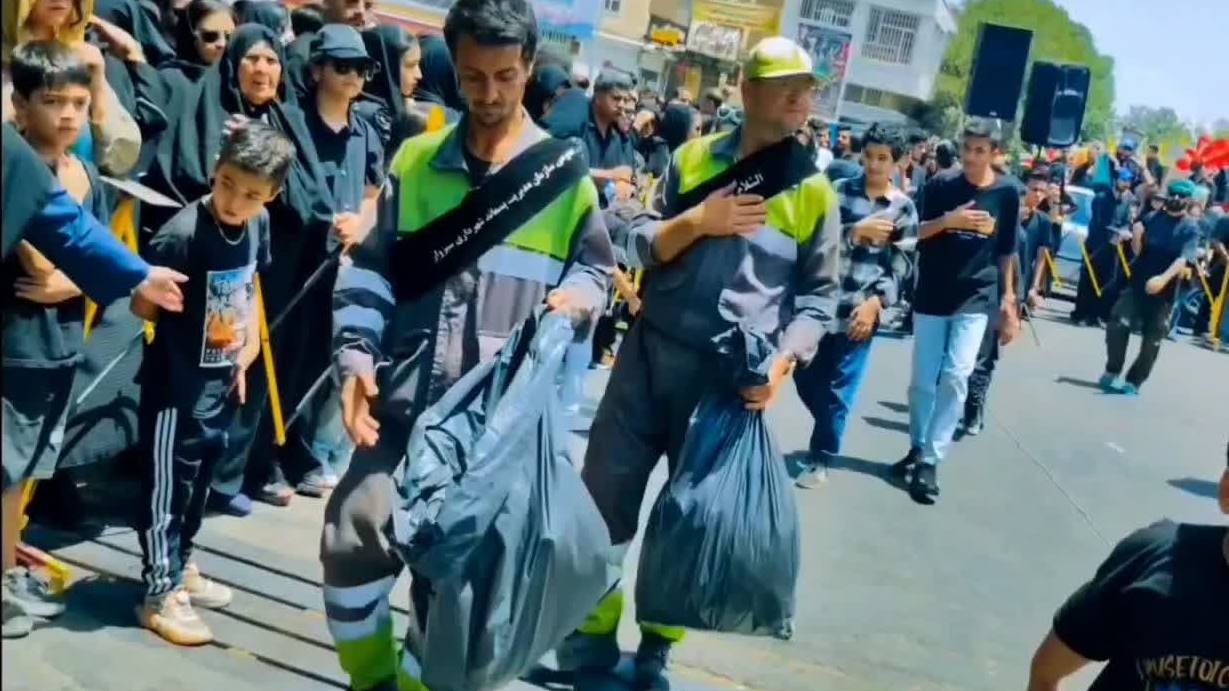 ویدیویی از خدمت پاکبانان سازمان مدیریت پسماند شهرداری سبزوار در روز عاشورا