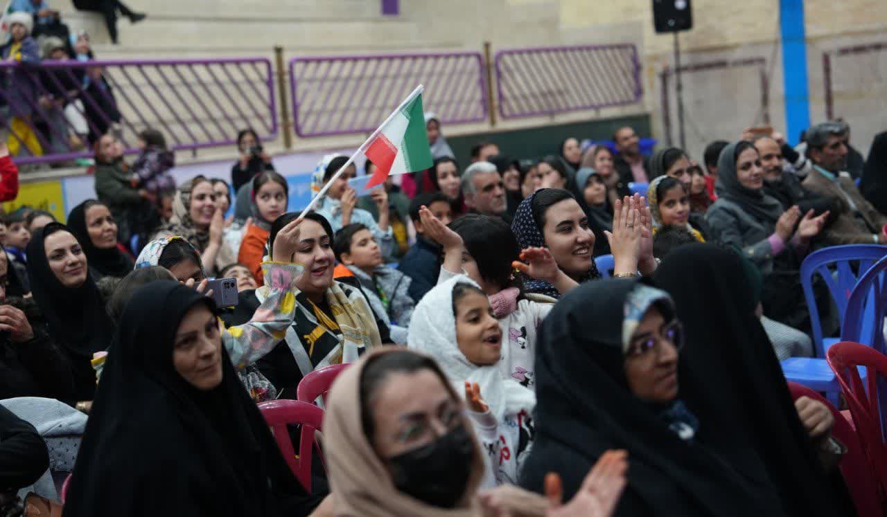 دومین شب برگزاری جشن بزرگ انقلاب با هنرنمایی عباس طاهری و با حضور مجال (مجتبی الله‌وردی) در سالن هندبال شهید الداغی (سربداران)