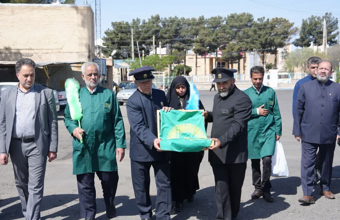گره‌گشایی رانندگان سبزواری با عرض ارادت به امام رضا (ع)