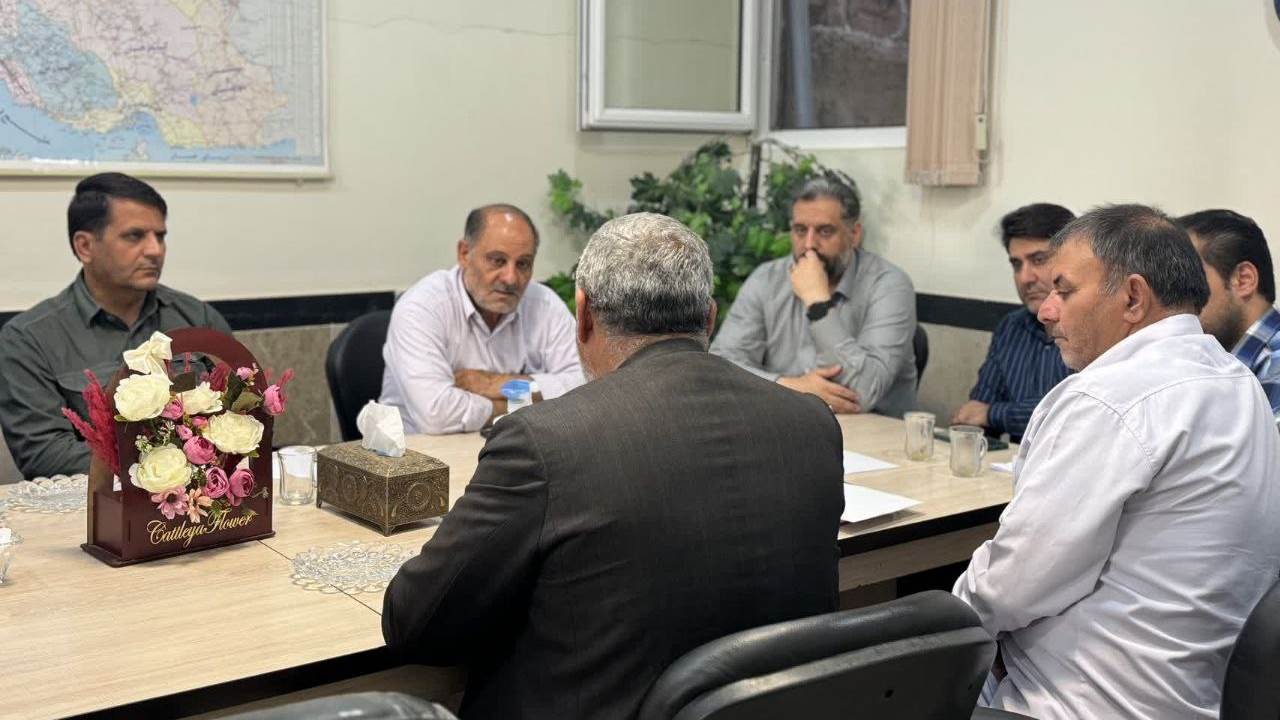 دیدار اعضای هیئت مدیره موسسه خیریه امام حسین (ع) با شهردار و رئیس شورای اسلامی شهر