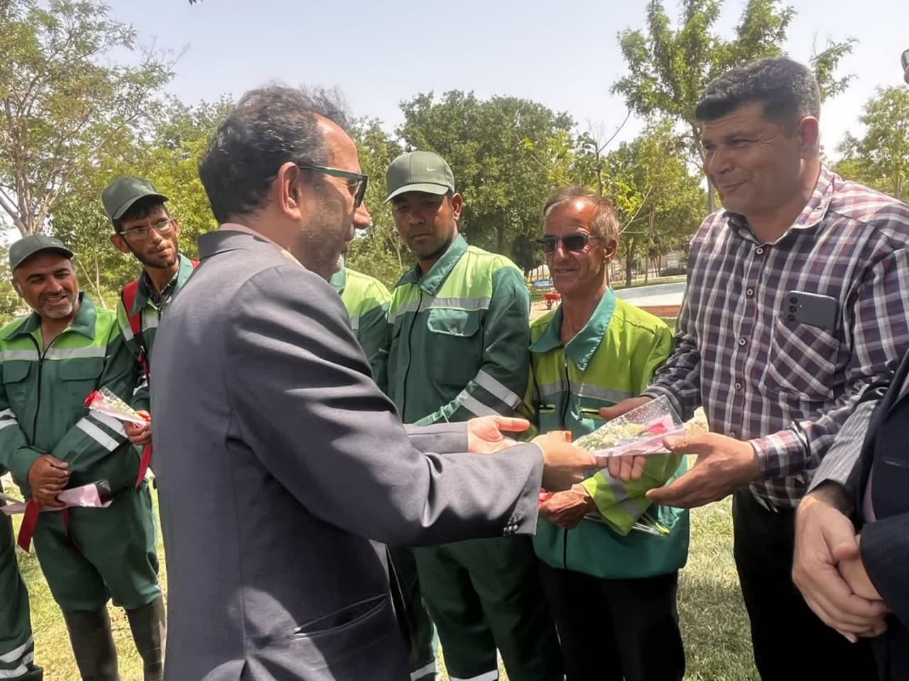قدردانی از سبزبانان فضای سبز شهرداری سبزوار