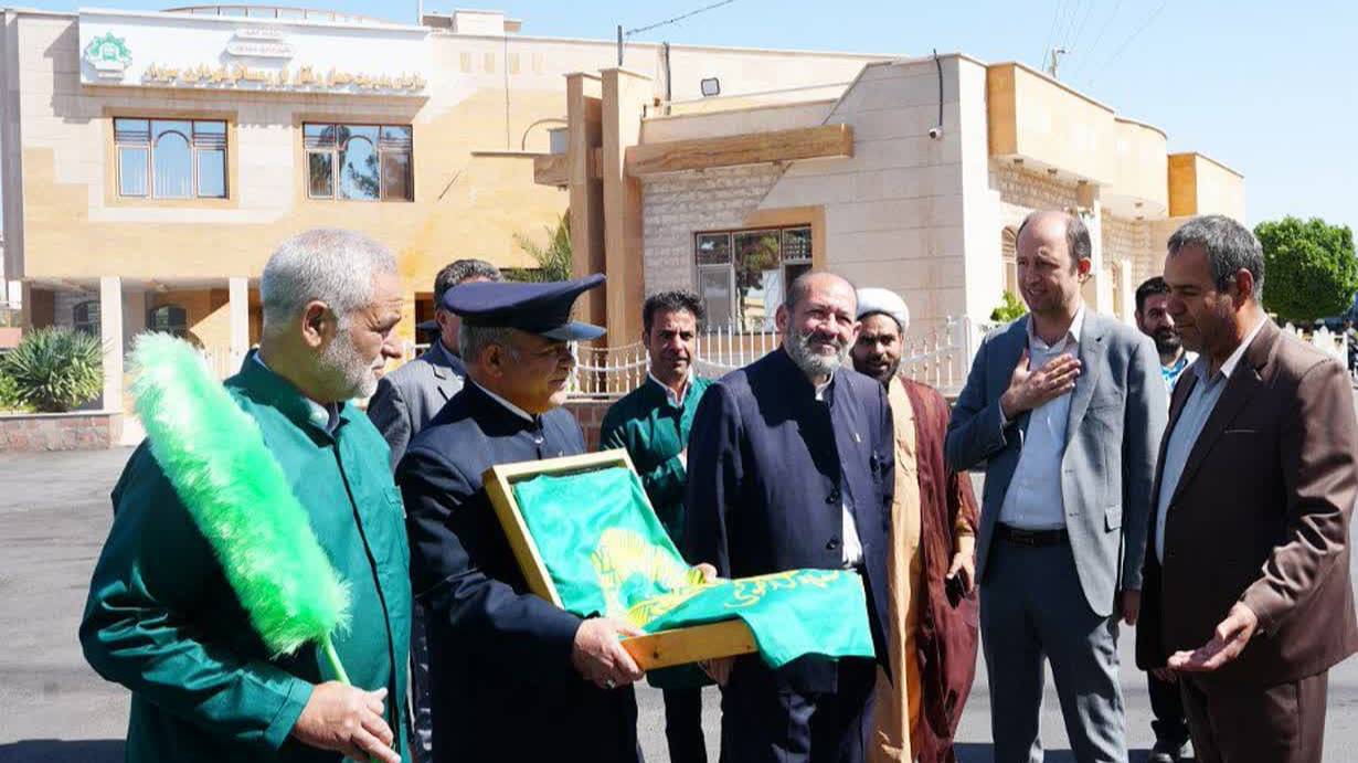 گره‌گشایی رانندگان سبزواری با عرض ارادت به امام رضا (ع)
