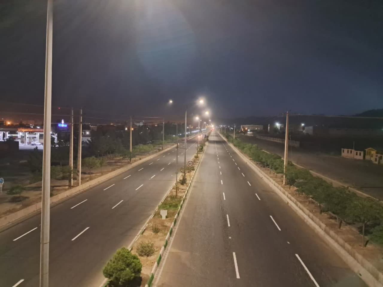 خط‌کشی بلوار خبرنگار در مسیر میدان پرستار تا میدان خواجه نظام‌الملک