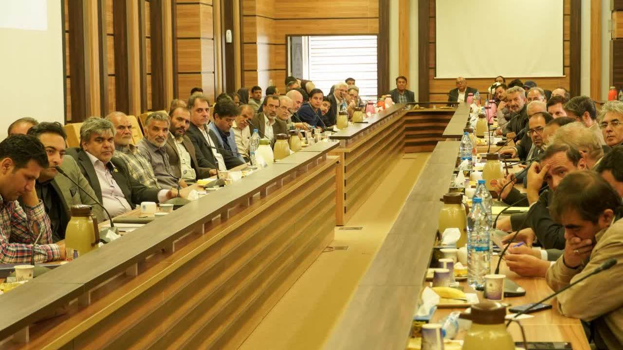 گزارش تصویری از : نشست علمی- تخصصی بررسی فرصت ها و ظرفیت های گردشگری ناحیه ویژه توحیدشهر سبزوار