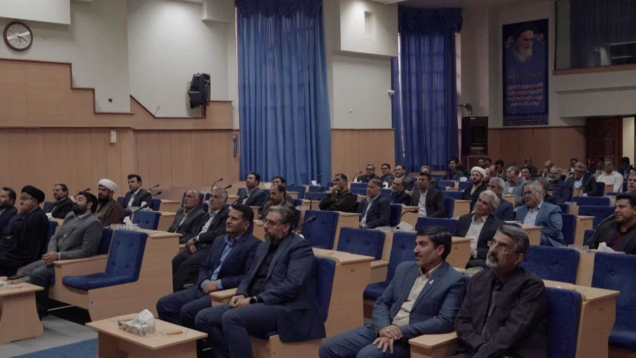جلسه شورای اداری شهرستان سبزوار در محل فرمانداری+عکس