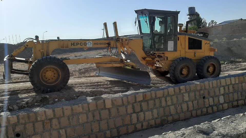 اجرای عملیات زیر سازی حاشیه شرقی کال عیدگاه سبزوار+عکس