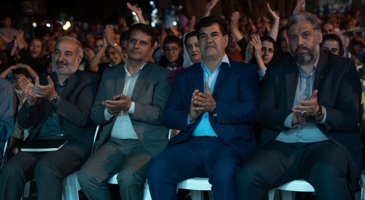 جشن بزرگ همسایه امام رضا(ع)همراه با آیین تحویل هدایای برندگان قرعه‌کشی شهر زندگی