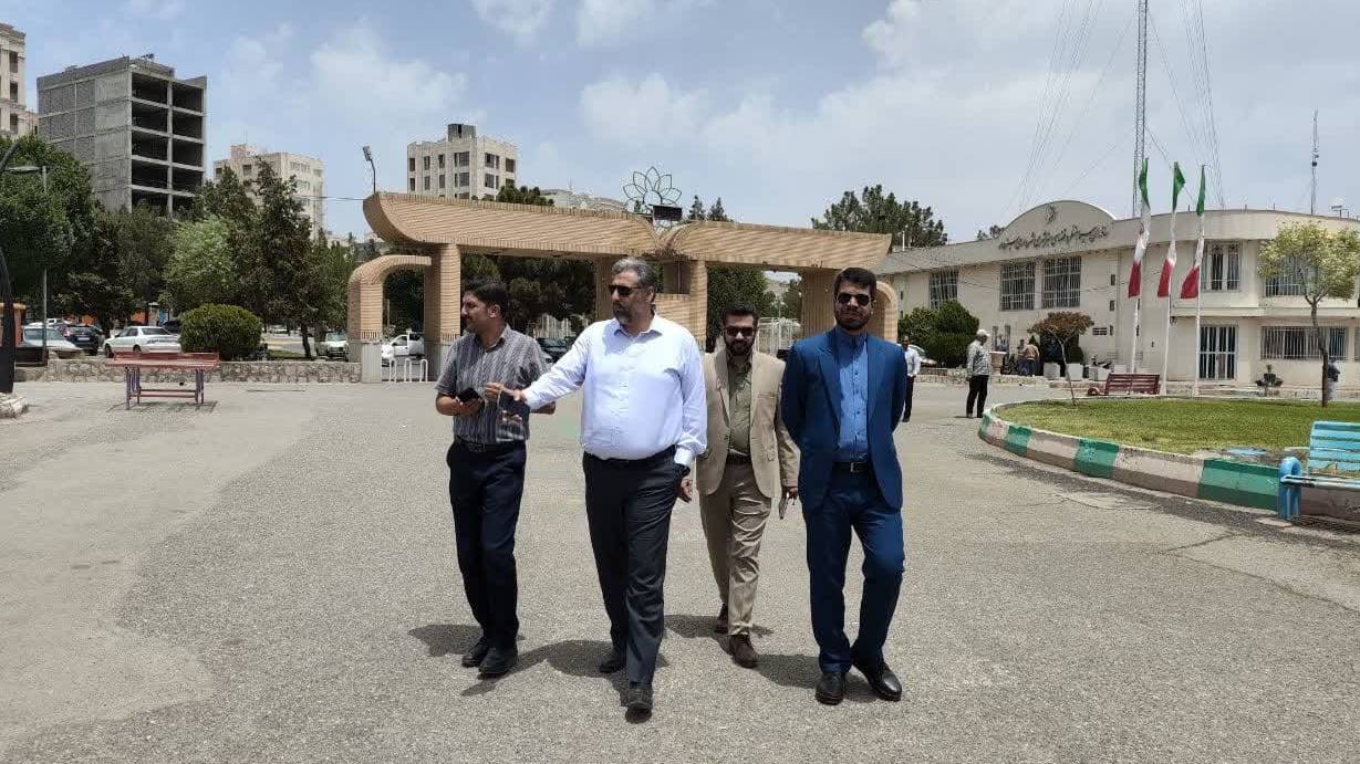 بازدید شهردار سبزوار از خیابان قصبه و پارک شهربازی