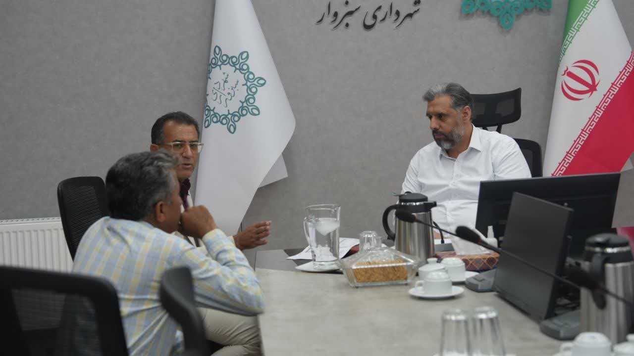 شهردار سبزوار، دوشنبه ها، پاسخ گوی مستقیم شهروندان